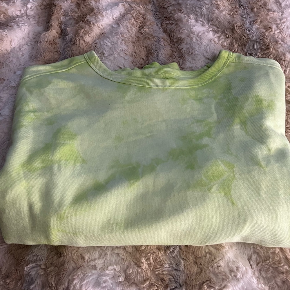 Green Tie-Dye Sweatshirt